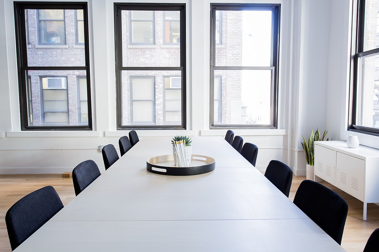 AMS vs CRM for Insurance Agents: Key Differences