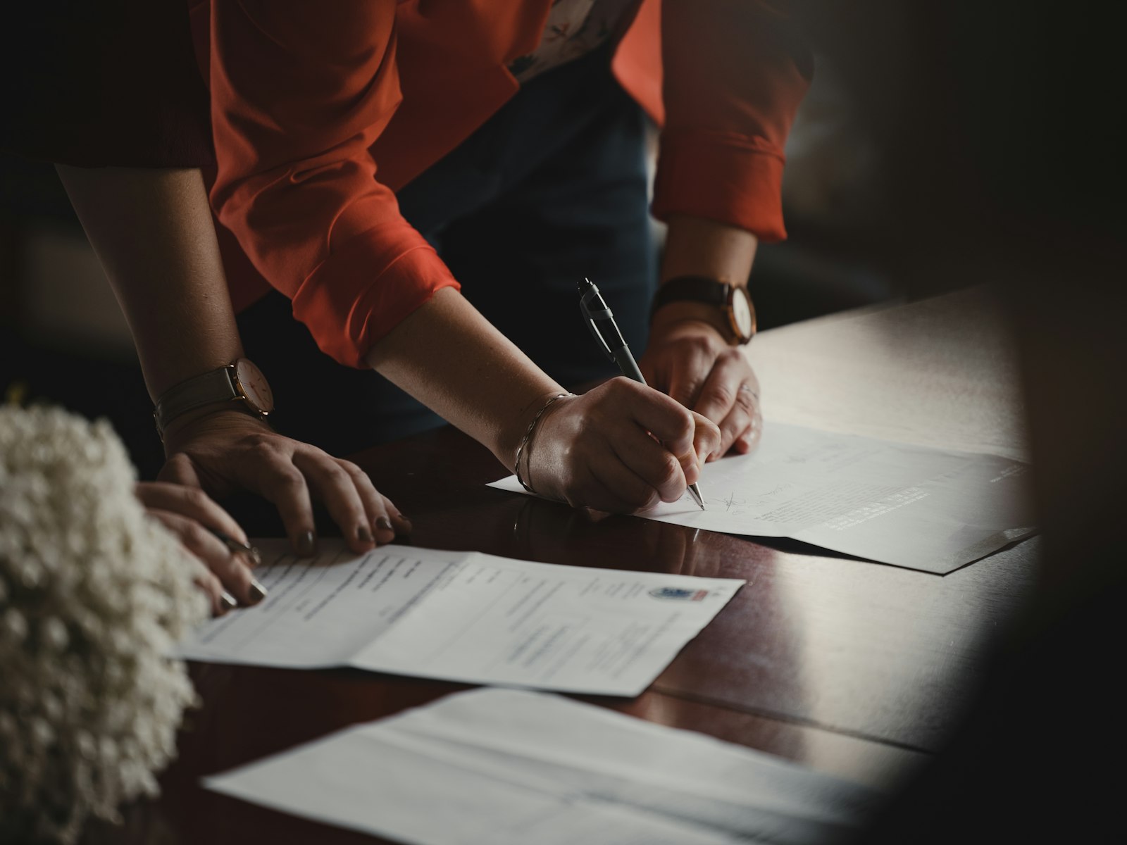 Life Insurance Agent Commission Structure: Advances & Chargebacks